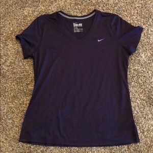 Women’s Nike dri for v neck